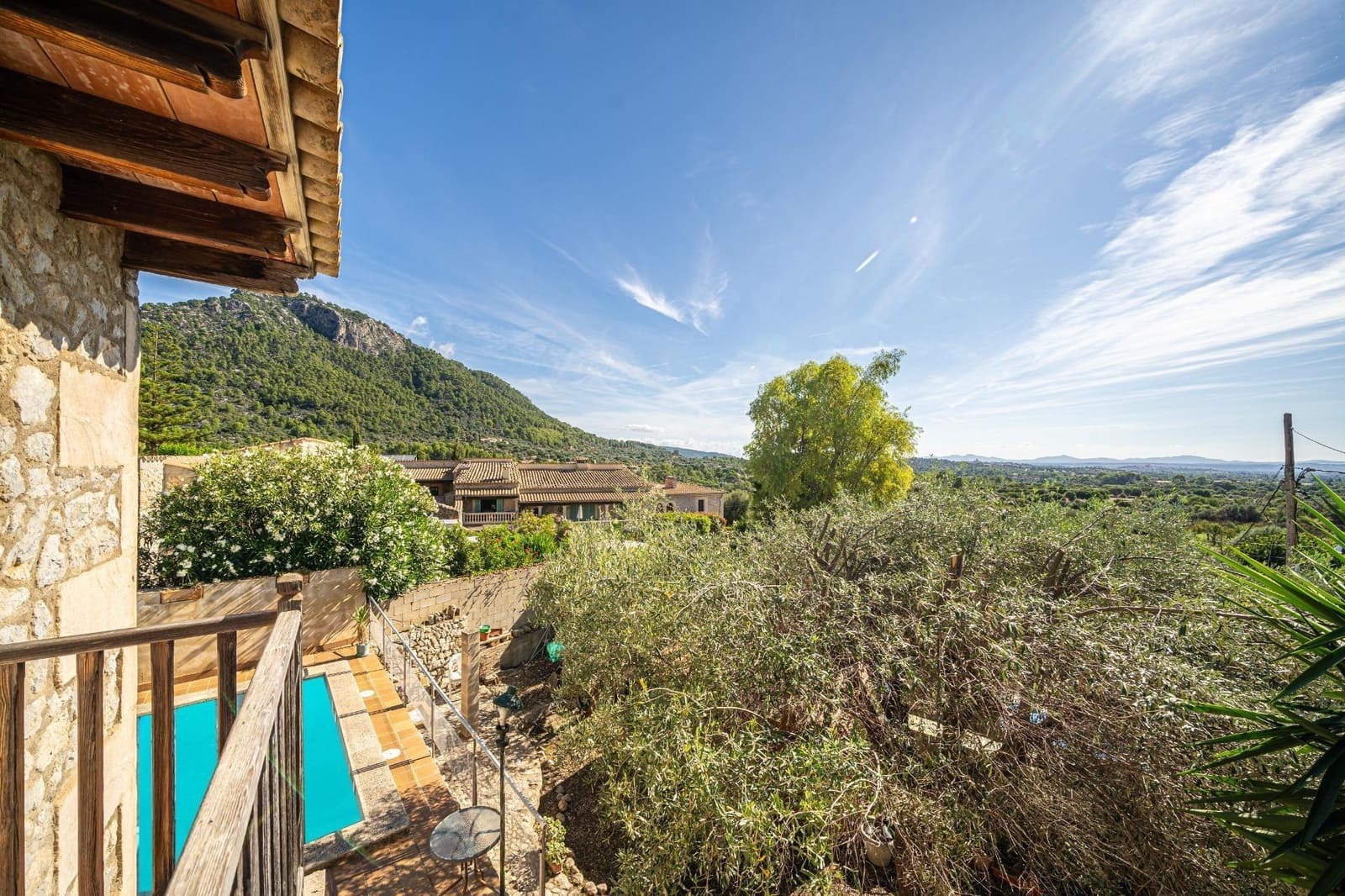 4 bedroom Villa for sale in Binibona with garage - € 780,000 (Ref: 9605316)