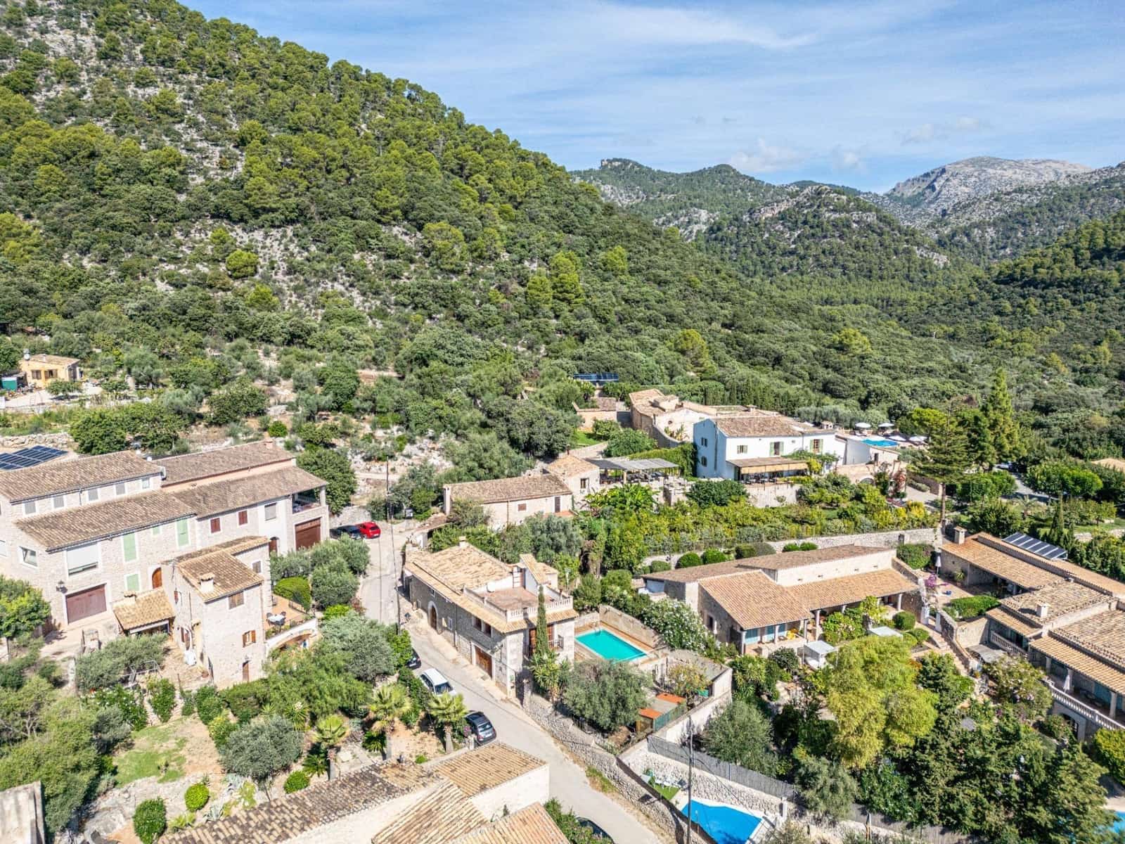 4 bedroom Villa for sale in Binibona with garage - € 780,000 (Ref: 9605316)