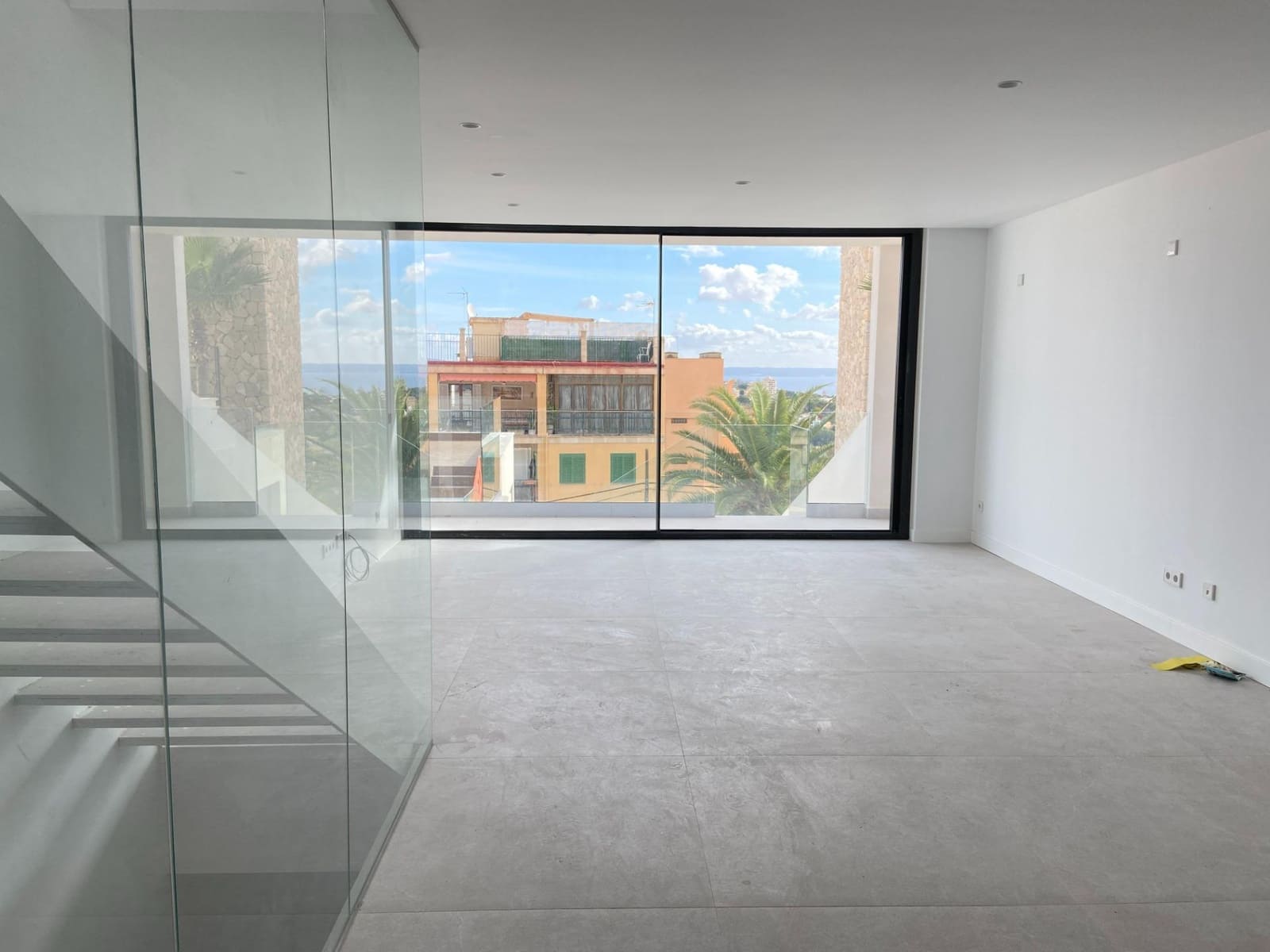 3 quarto Apartamento para venda em Genova com piscina garagem - 950 000 € (Ref: 9605318)