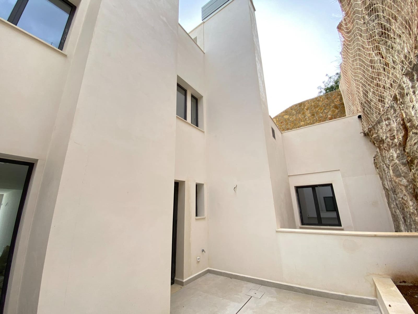 3 quarto Apartamento para venda em Genova com piscina garagem - 950 000 € (Ref: 9605318)