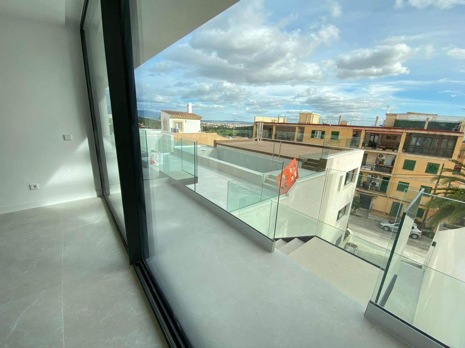 3 quarto Apartamento para venda em Genova com piscina garagem - 950 000 € (Ref: 9605318)