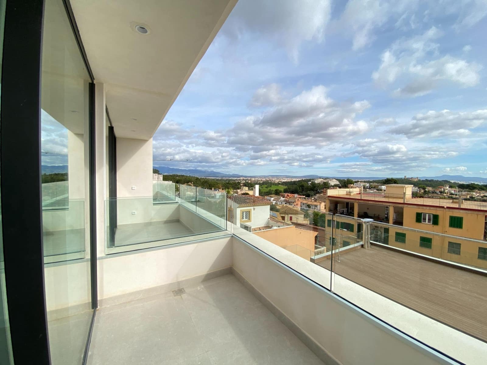 3 quarto Apartamento para venda em Genova com piscina garagem - 950 000 € (Ref: 9605318)