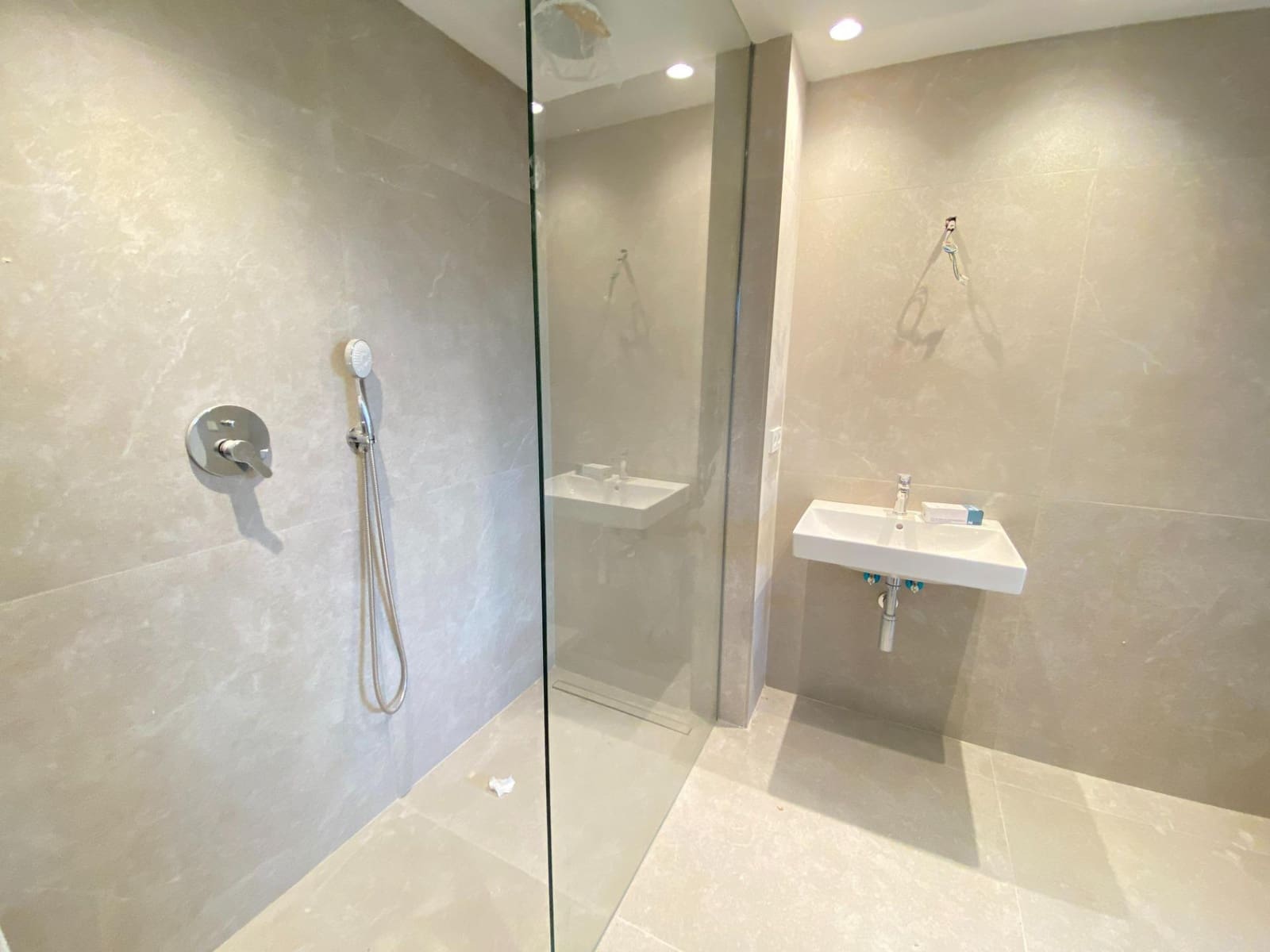 3 quarto Apartamento para venda em Genova com piscina garagem - 950 000 € (Ref: 9605318)