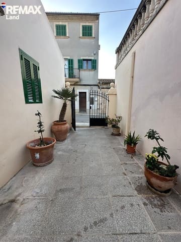 2 bedroom Villa for sale in Petra with garage - € 450,000 (Ref: 9605319)