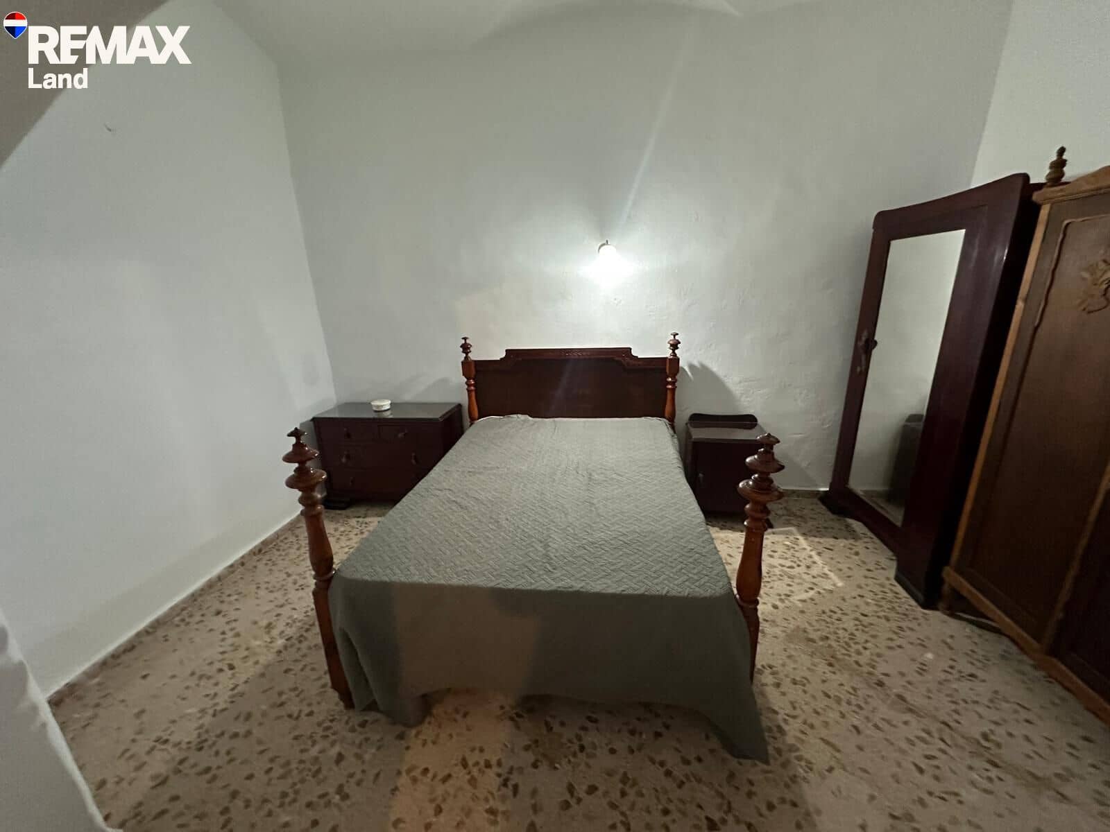 2 bedroom Villa for sale in Petra with garage - € 450,000 (Ref: 9605319)