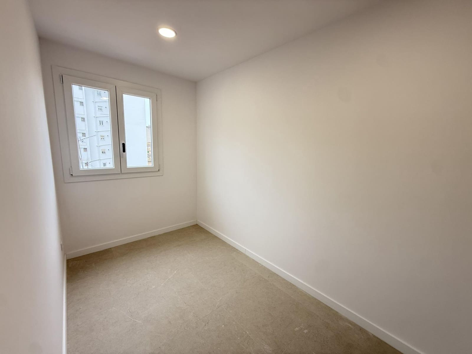 4 bedroom Flat for sale in Palma de Mallorca - € 489,000 (Ref: 9615387)