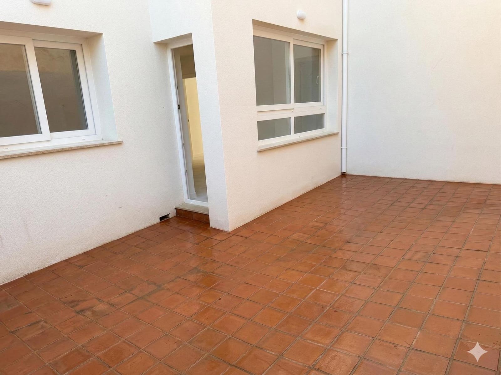 4 bedroom Flat for sale in Palma de Mallorca - € 489,000 (Ref: 9615387)