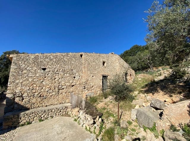 3 makuuhuone Omakotitalo myytävänä paikassa Caimari, Selva - 280 000 € (Ref: 9639477)