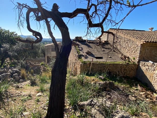 3 makuuhuone Omakotitalo myytävänä paikassa Caimari, Selva - 280 000 € (Ref: 9639477)