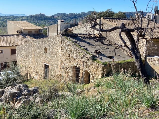 3 makuuhuone Omakotitalo myytävänä paikassa Caimari, Selva - 280 000 € (Ref: 9639477)