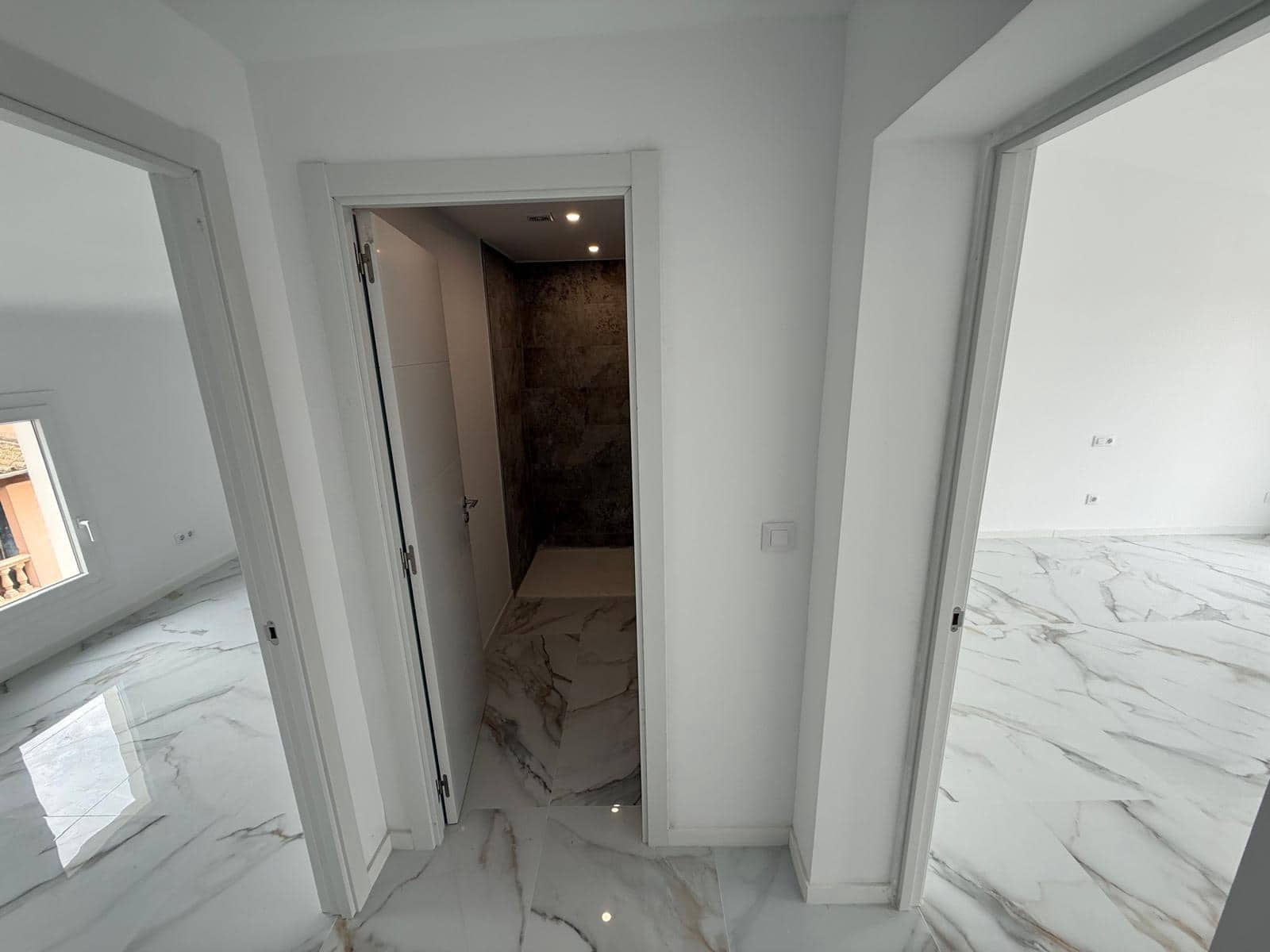 2 bedroom Townhouse for sale in Portocristo / Port de Manacor - € 300,000 (Ref: 9686368)