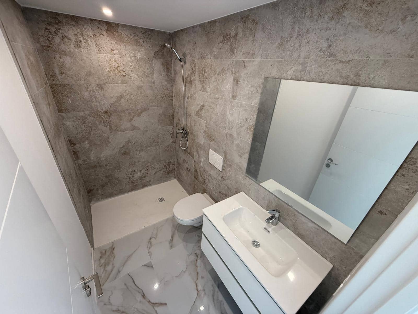 2 bedroom Townhouse for sale in Portocristo / Port de Manacor - € 300,000 (Ref: 9686368)