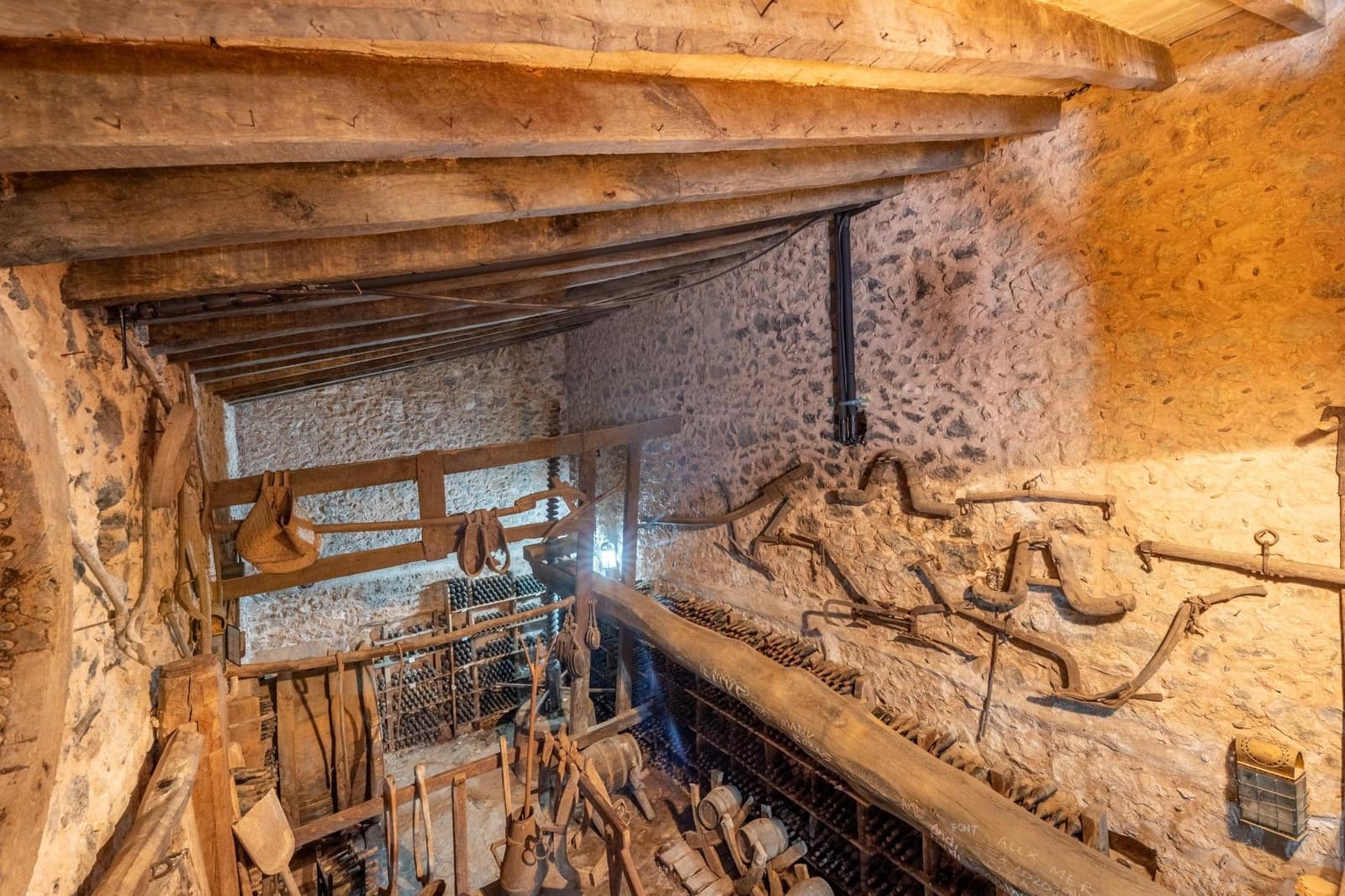 11 soveværelse Finca/Landehus til salg i Escorca med swimmingpool garage - € 6.000.000 (Ref: 9806439)