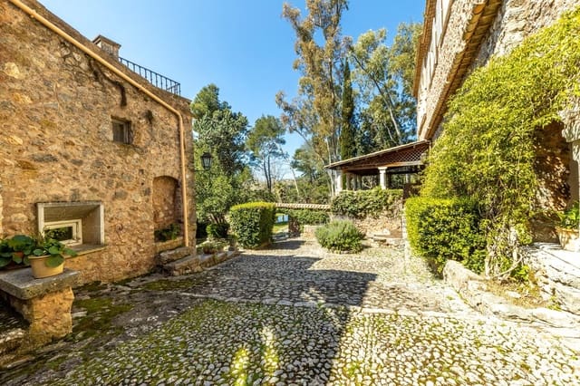 11 soveværelse Finca/Landehus til salg i Escorca med swimmingpool garage - € 6.000.000 (Ref: 9806439)