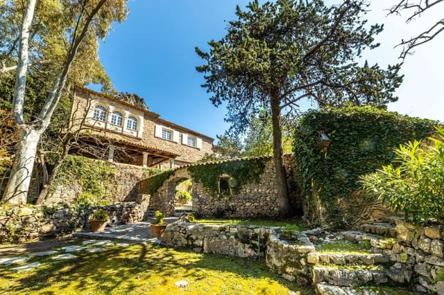 11 soveværelse Finca/Landehus til salg i Escorca med swimmingpool garage - € 6.000.000 (Ref: 9806439)