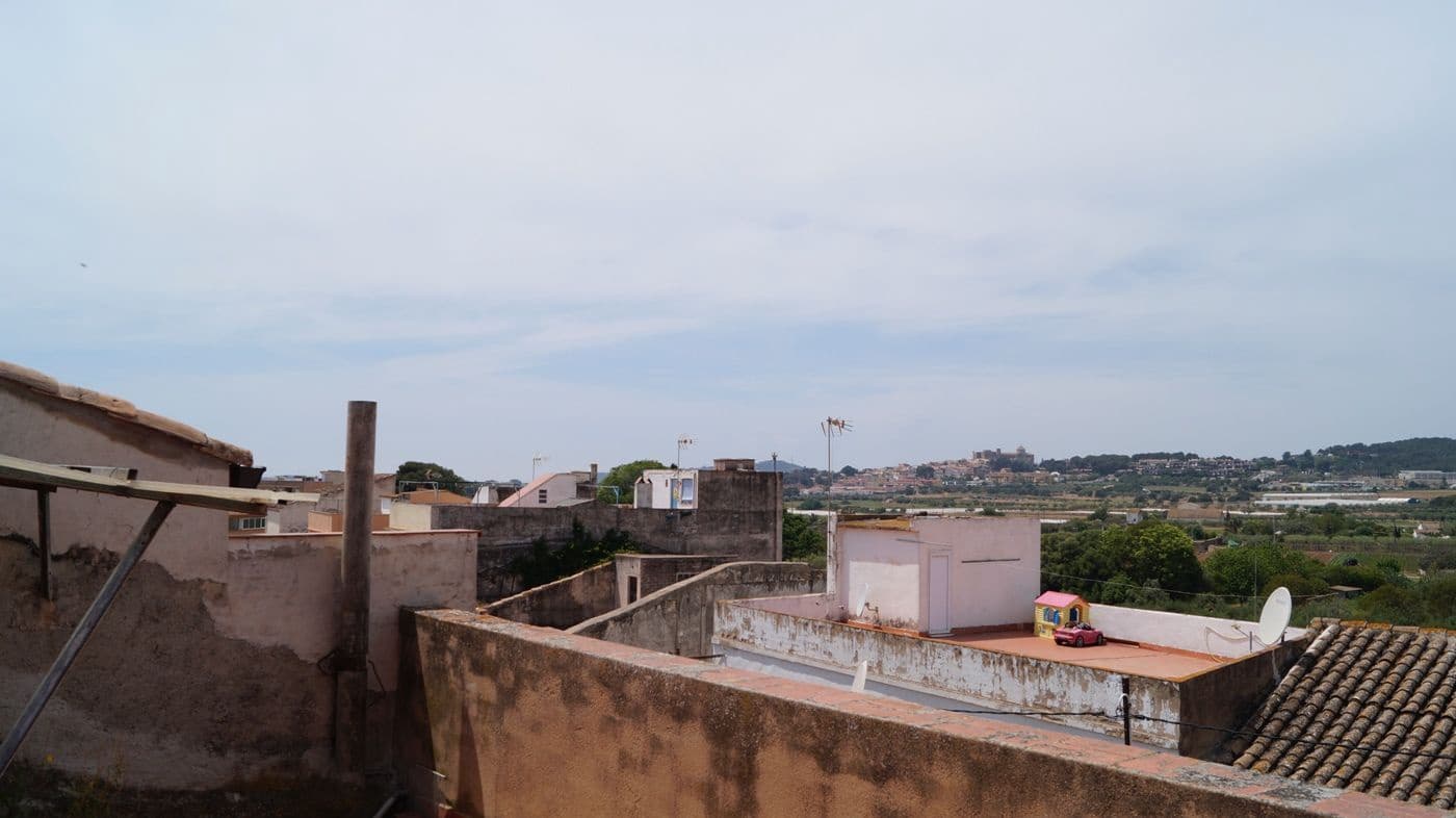 9 sovrum Hus till salu i Torredembarra med garage - 200 000 € (Ref: 9617919)