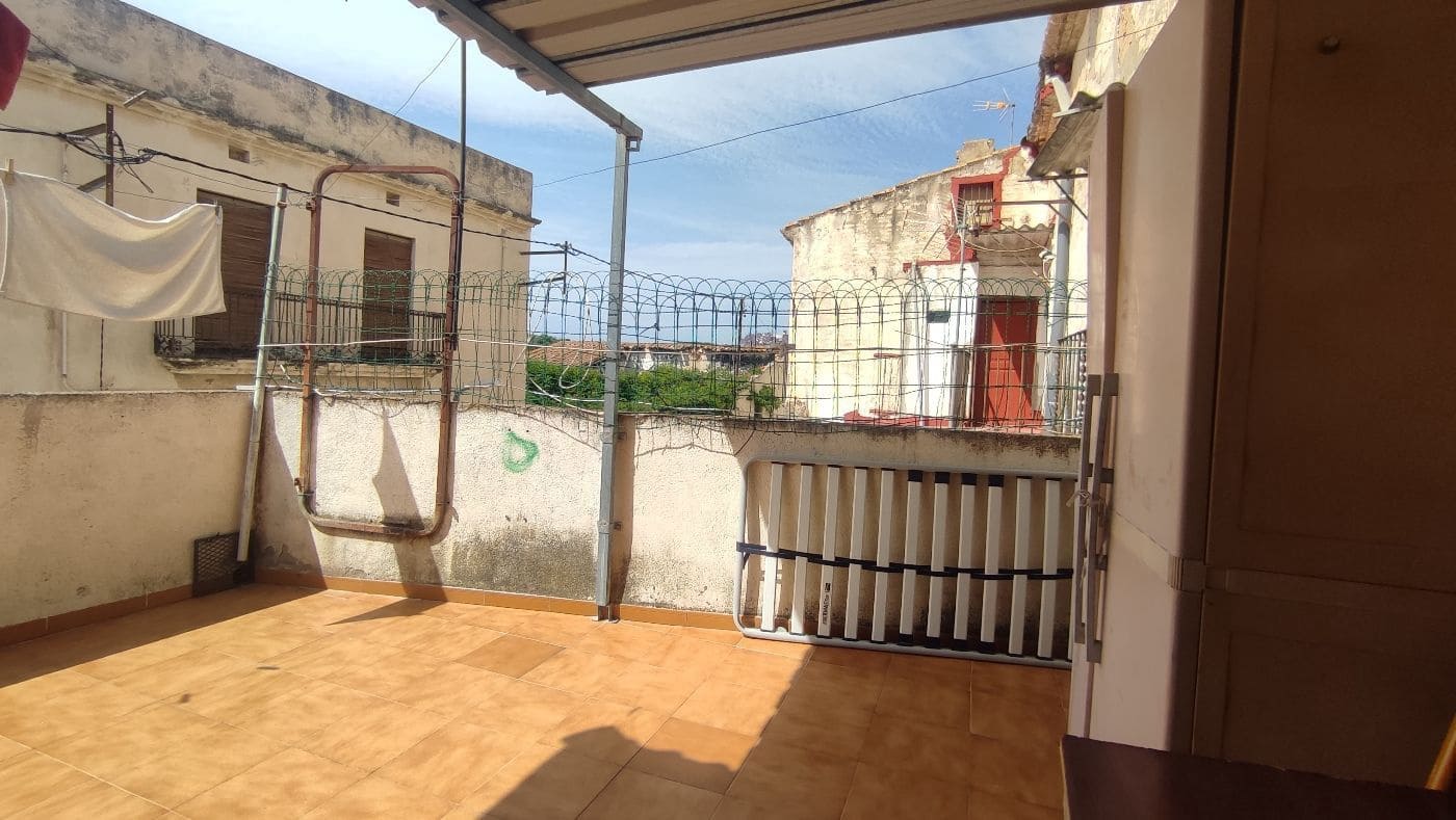 9 sovrum Hus till salu i Torredembarra med garage - 200 000 € (Ref: 9617919)