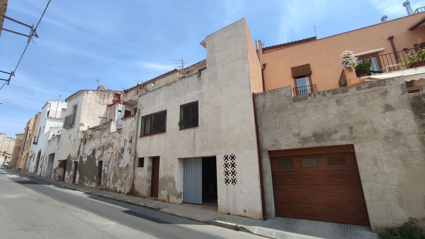 9 sovrum Hus till salu i Torredembarra med garage - 200 000 € (Ref: 9617919)