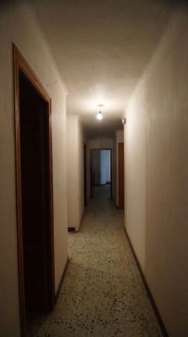 4 slaapkamer Huis te koop in L'Albi met garage - € 48.000 (Ref: 9617927)