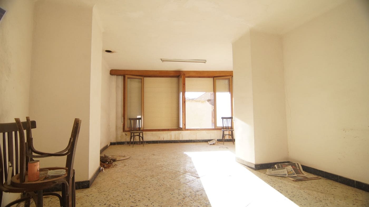 4 slaapkamer Huis te koop in L'Albi met garage - € 48.000 (Ref: 9617927)