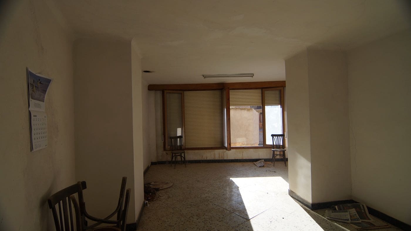 4 slaapkamer Huis te koop in L'Albi met garage - € 48.000 (Ref: 9617927)