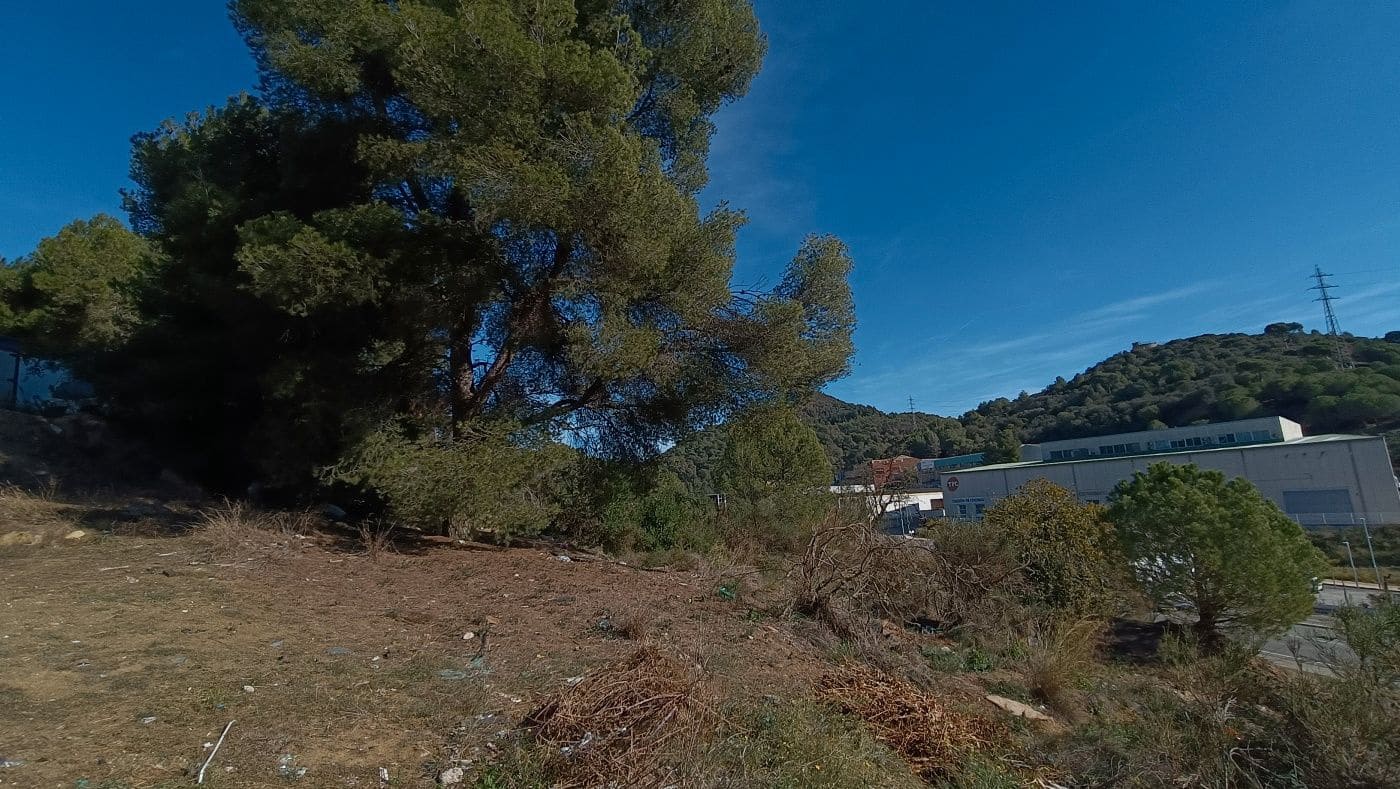 Building Plot for sale in Montcada i Reixac - € 280,000 (Ref: 9617929)