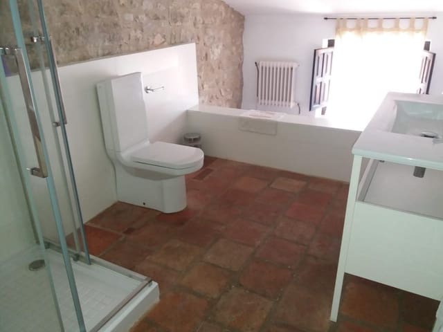 10 Zimmer Hotel zu verkaufen in Morella - 995.000 € (Ref: 9617930)