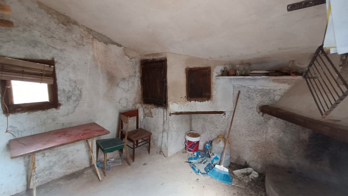 Maalaistalo myytävänä paikassa Miravet - 65 000 € (Ref: 9617931)