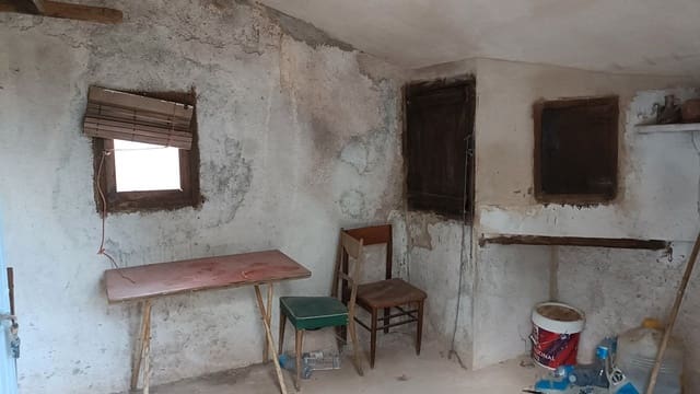 Maalaistalo myytävänä paikassa Miravet - 65 000 € (Ref: 9617931)