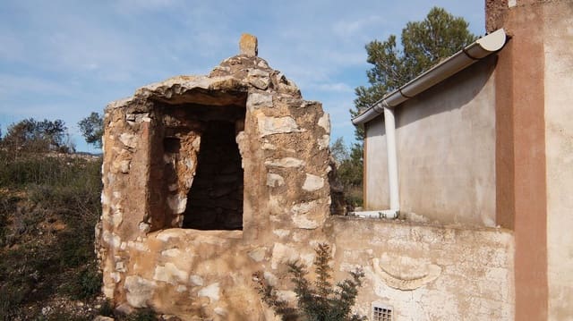 Finka/Dom wiejski na sprzedaż w Rasquera - 35 000 € (Ref: 9617938)