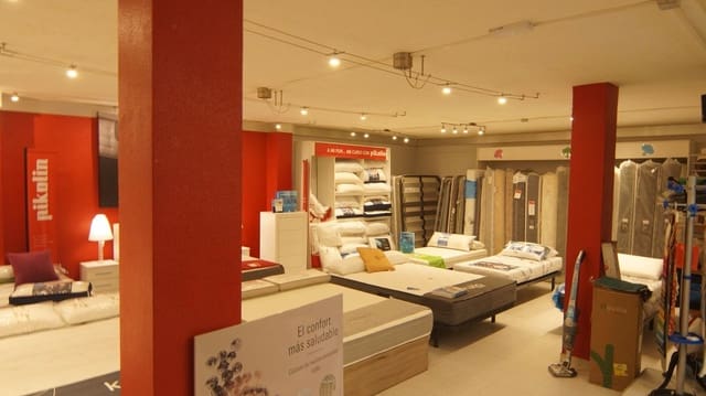 10 sovrum Lägenhet till salu i L'Ametlla de Mar - 800 000 € (Ref: 9617943)