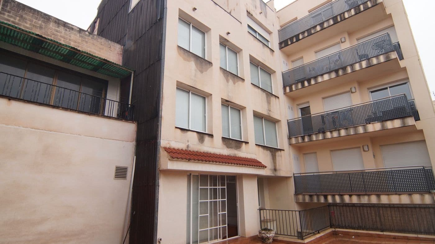 10 sovrum Lägenhet till salu i L'Ametlla de Mar - 800 000 € (Ref: 9617943)