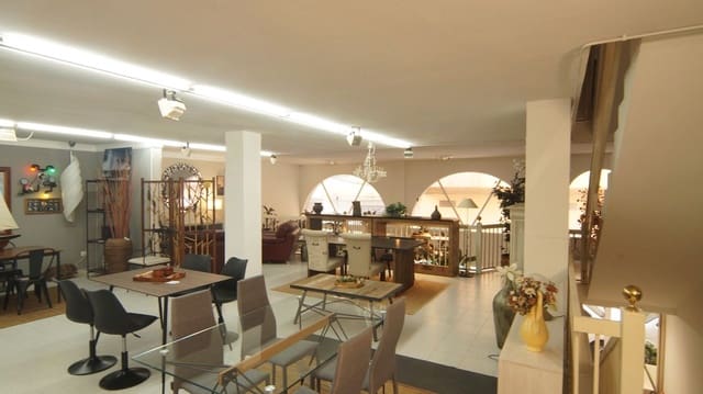 10 sovrum Lägenhet till salu i L'Ametlla de Mar - 800 000 € (Ref: 9617943)