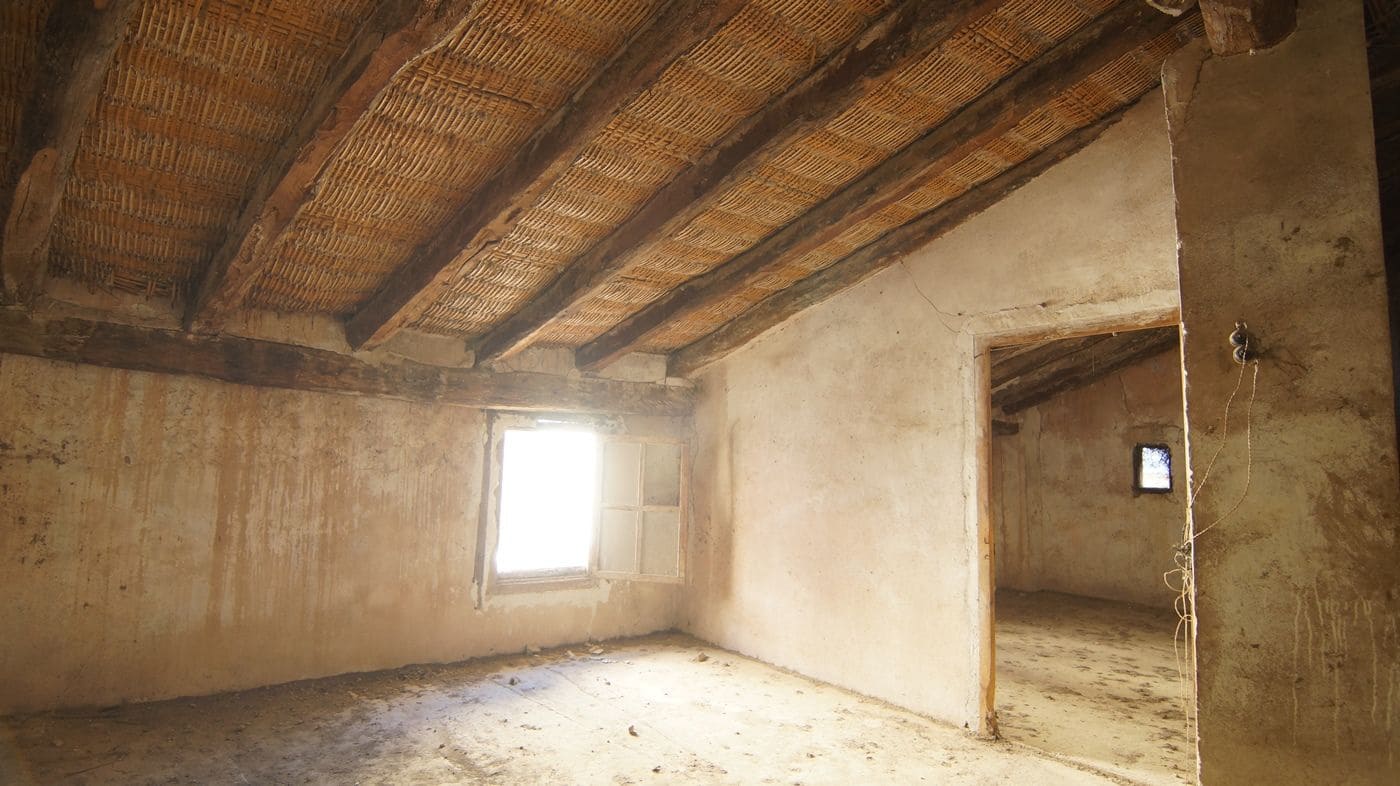 6 bedroom Townhouse for sale in Rasquera - € 80,000 (Ref: 9617944)