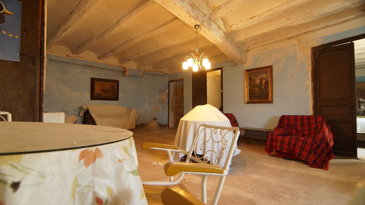 6 bedroom Townhouse for sale in Rasquera - € 80,000 (Ref: 9617944)