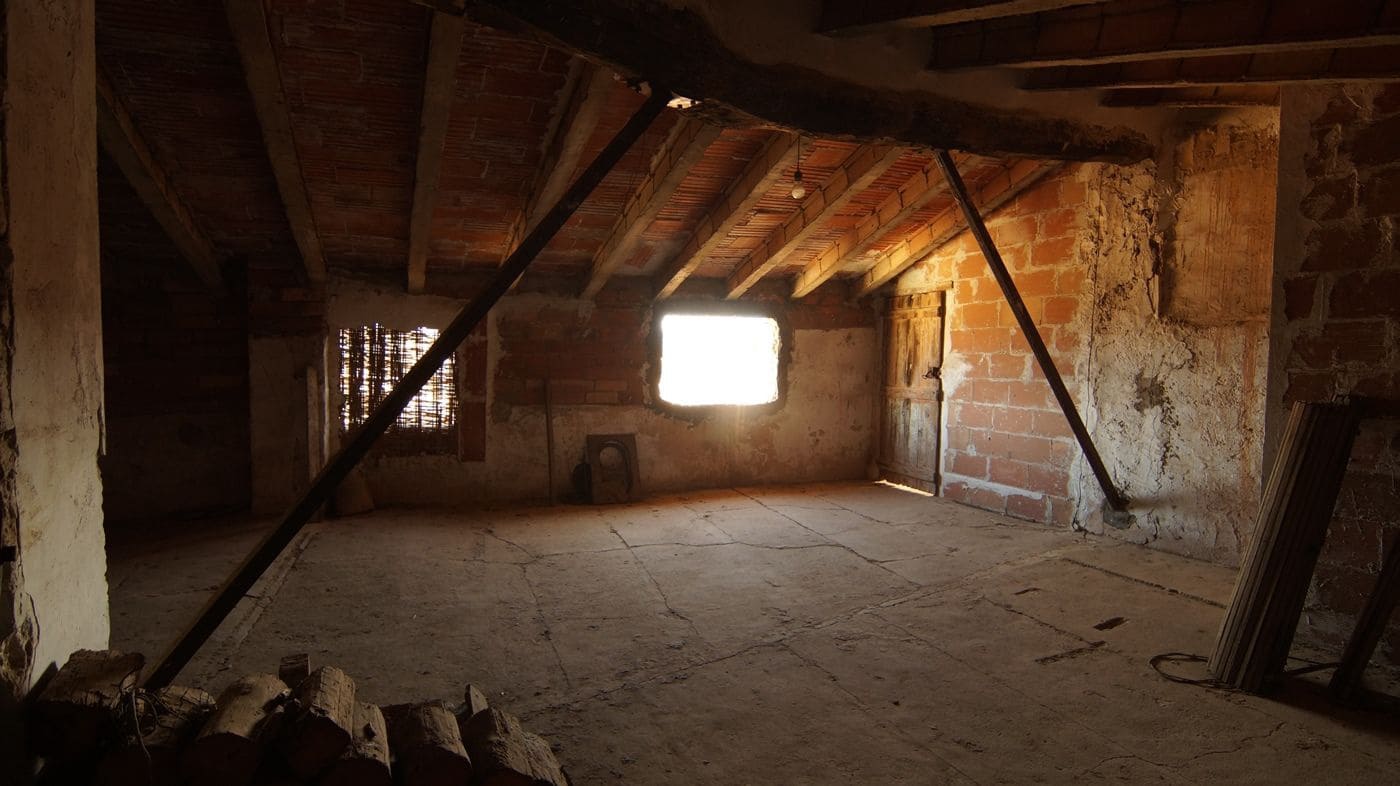 6 bedroom Townhouse for sale in Rasquera - € 80,000 (Ref: 9617944)