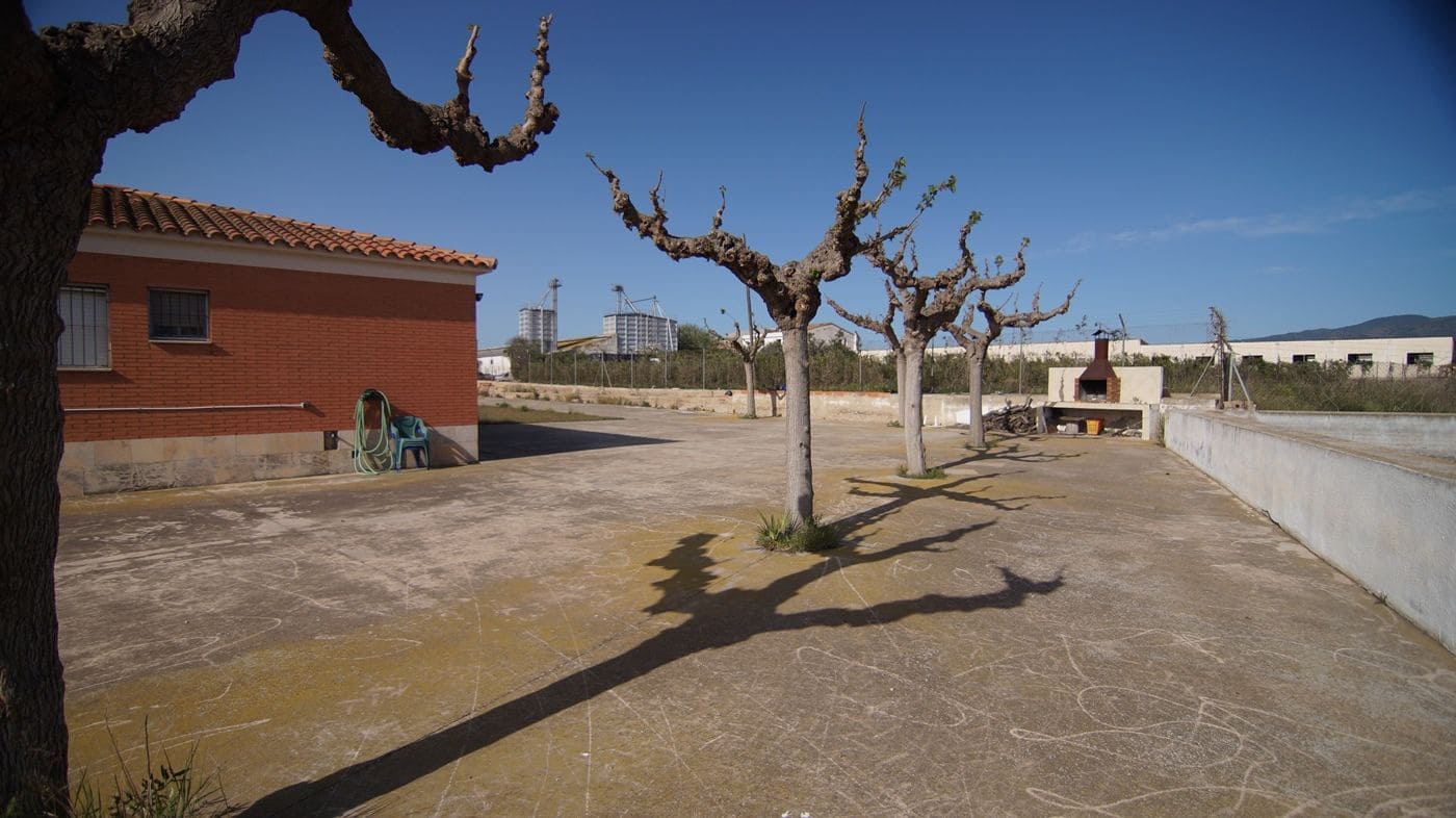 6 bedroom Finca/Country House for sale in Reus with garage - € 400,000 (Ref: 9617945)