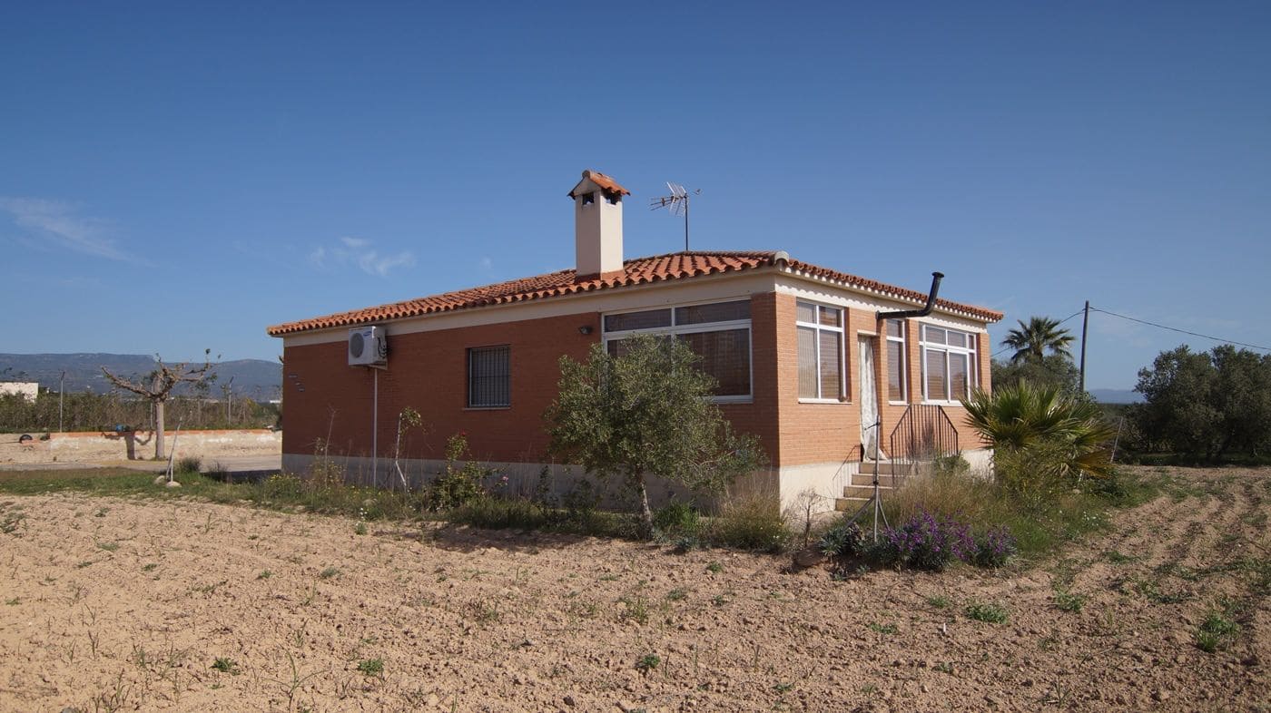 6 bedroom Finca/Country House for sale in Reus with garage - € 400,000 (Ref: 9617945)