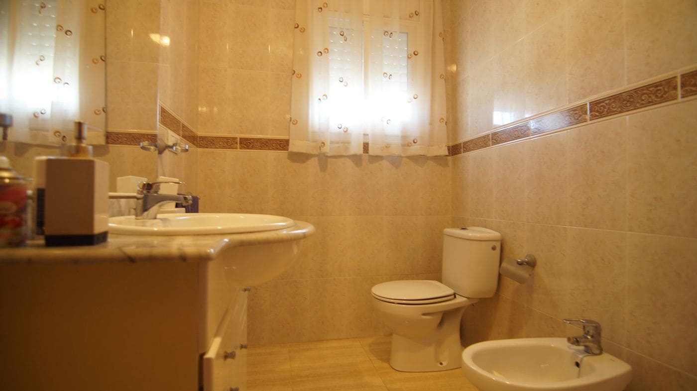 6 bedroom Finca/Country House for sale in Reus with garage - € 400,000 (Ref: 9617945)