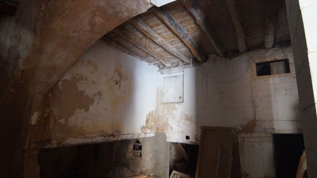 3 chambre Maison de Ville à vendre à Rasquera - 23 000 € (Ref: 9617946)