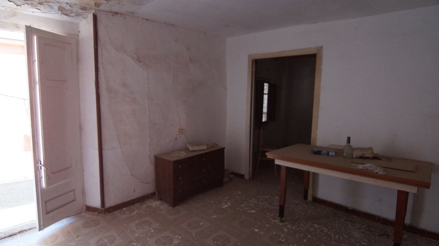 3 chambre Maison de Ville à vendre à Rasquera - 23 000 € (Ref: 9617946)