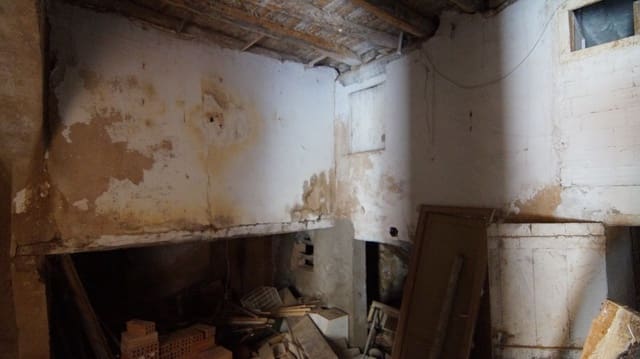 3 chambre Maison de Ville à vendre à Rasquera - 23 000 € (Ref: 9617946)