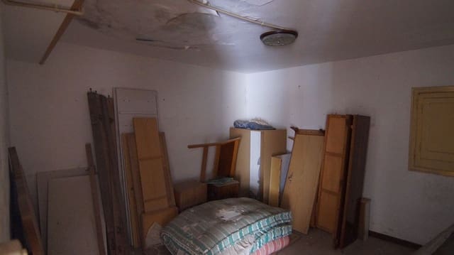 3 chambre Maison de Ville à vendre à Rasquera - 23 000 € (Ref: 9617946)