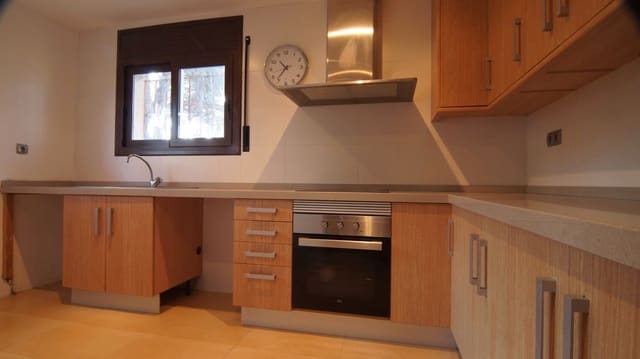 5 soveværelse Villa til salg i El Catllar - € 360.000 (Ref: 9617949)