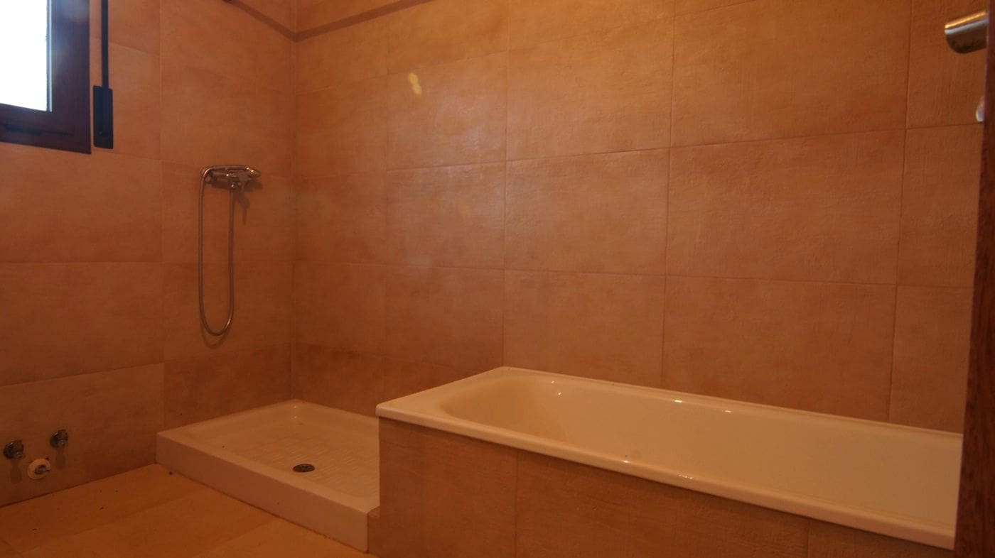 5 sypialnia Willa na sprzedaż w El Catllar z basenem garażem - 360 000 € (Ref: 9617949)