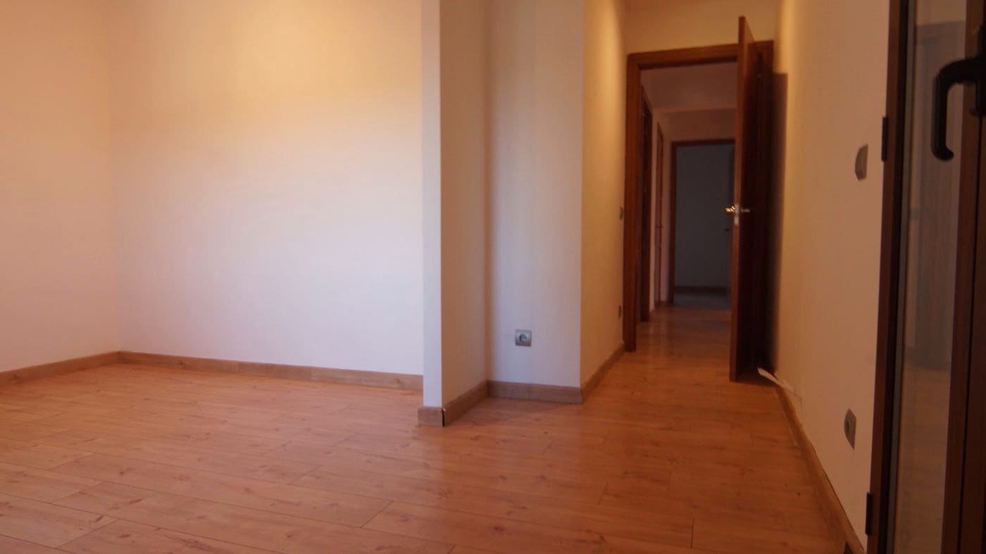 5 sypialnia Willa na sprzedaż w El Catllar z basenem garażem - 360 000 € (Ref: 9617949)