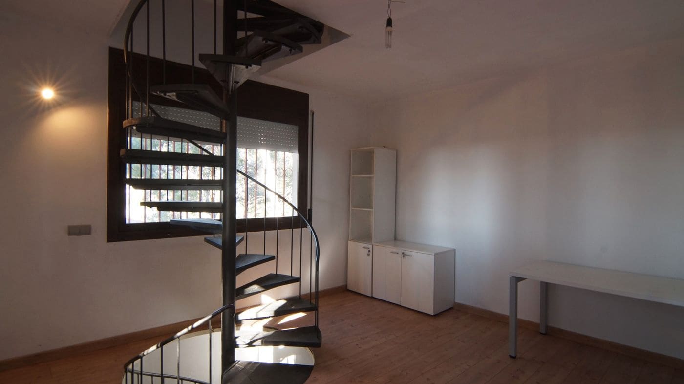 5 sypialnia Willa na sprzedaż w El Catllar z basenem garażem - 360 000 € (Ref: 9617949)