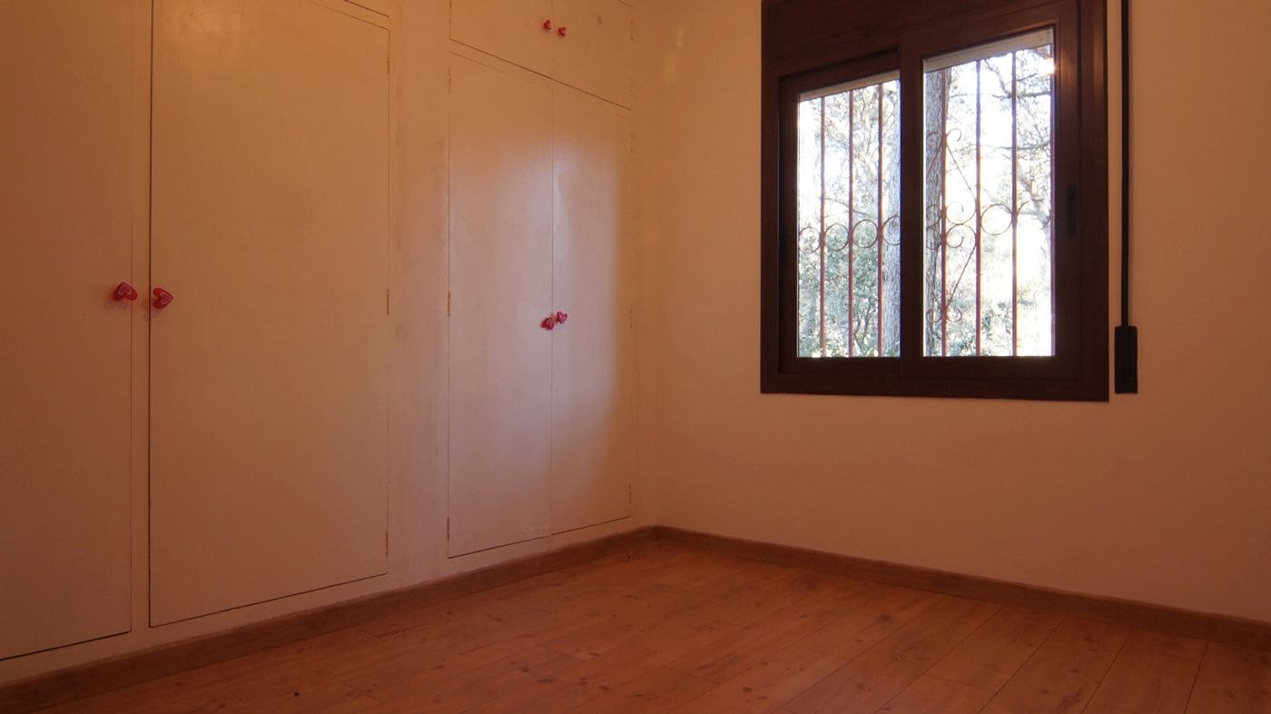 5 sypialnia Willa na sprzedaż w El Catllar z basenem garażem - 360 000 € (Ref: 9617949)