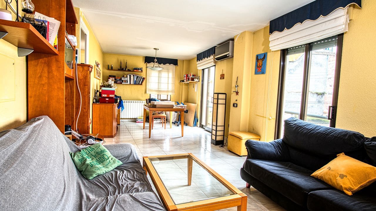 2 quarto Moradia Geminada para venda em Mora d'Ebre com garagem - 135 000 € (Ref: 9617950)