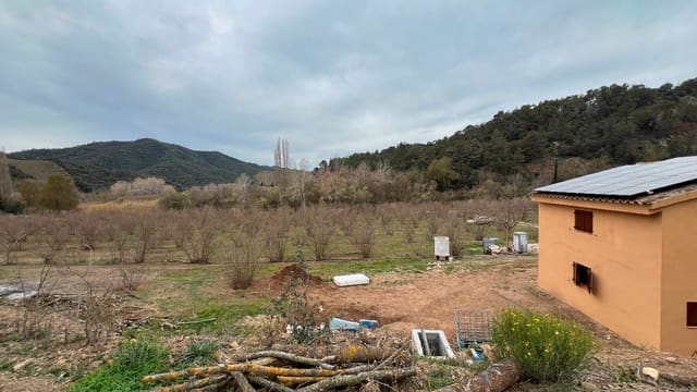 Finca/Casa Rural de 2 habitaciones en Cornudella de Montsant en venta - 295.000 € (Ref: 9617952)